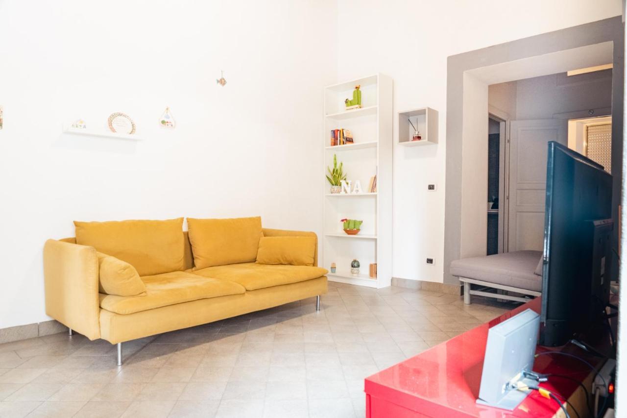 Appartamento In Pieno Centro Storico Con Terrazzo “O'Vicariello” Naples Exterior photo